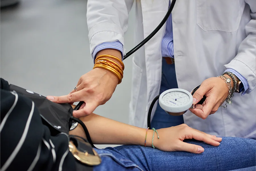 Tcae empleo practicas